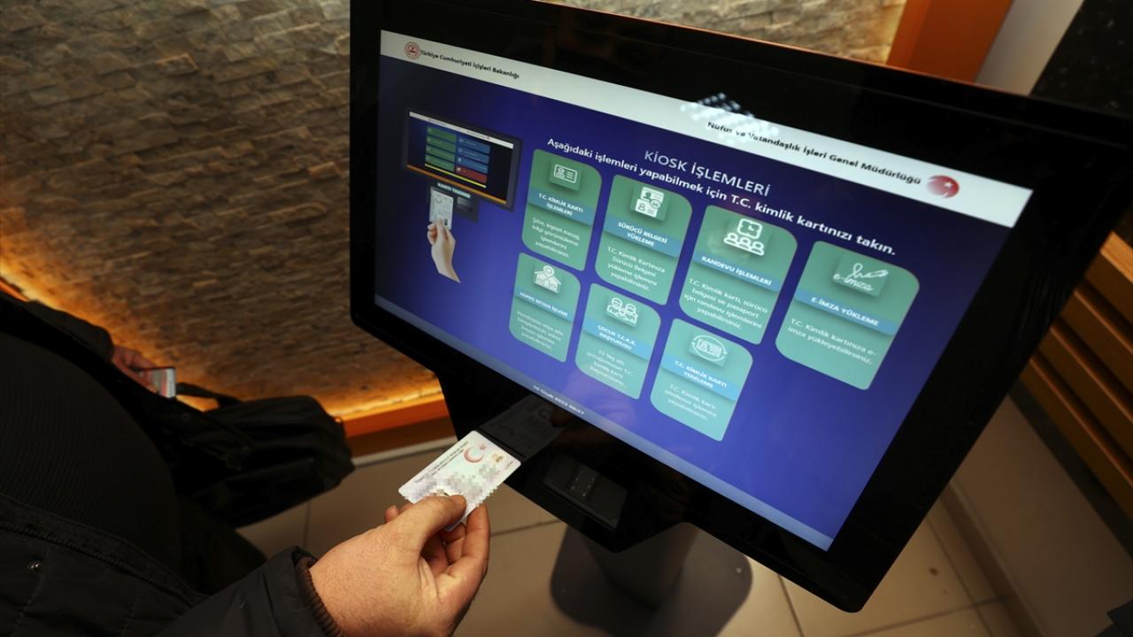 e-imza-kimlik-aa-1742397.jpg